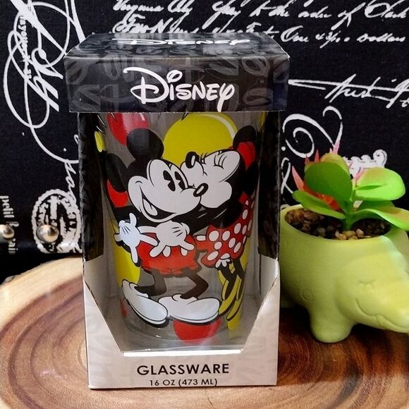 Disney Mickey Minnie Mouse Kiss Print 16oz Pint Glass Tumbler NWT - Picture 3 of 16